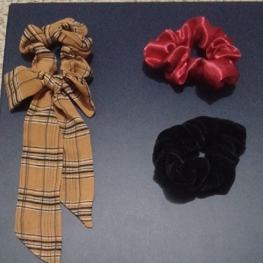 Plaid Tan, Red, and Black Scrunchie Set / Free with Purchase